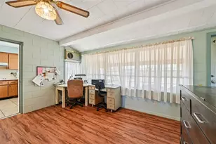 722 Tam O Shanter Ave, Sun City Center, FL 33573 - Photo 12