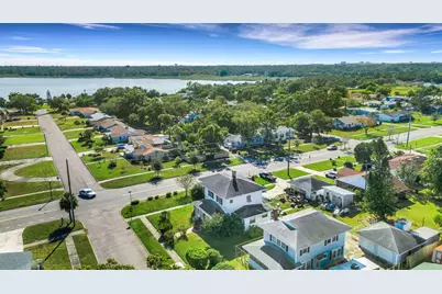 2555 Queen St S, Saint Petersburg, FL 33712 - Photo 32