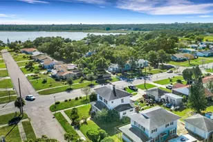 2555 Queen St S, Saint Petersburg, FL 33712 - Photo 32