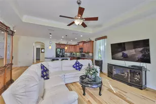 2241 Nottingham Greens Dr, Sun City Center, FL 33573 - Photo 20