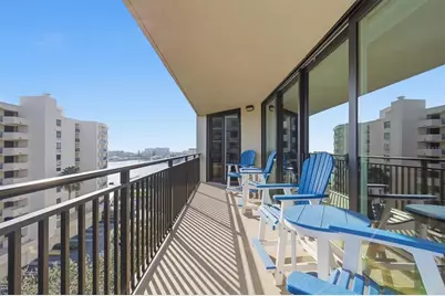 690 Island Way #810, Clearwater Beach, FL 33767 - Photo 4