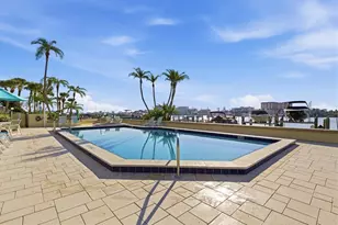 690 Island Way, Clearwater Beach, FL 33767 - Photo 42