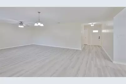 1218 Haddington Circle #74, Sun City Center, FL 33573 - Photo 14