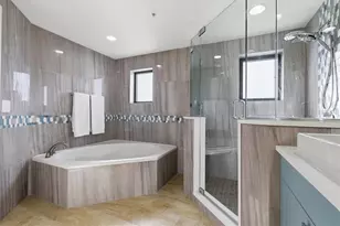 670 Island Way, Clearwater Beach, FL 33767 - Photo 36