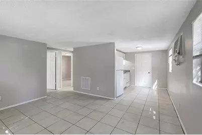 910 E Waters Avenue, Tampa, FL 33604 - Photo 4