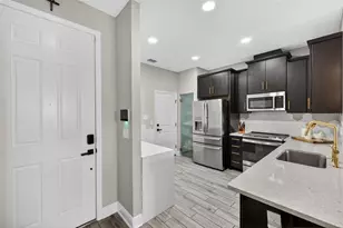 2419 Foggy Creek Cir, Clearwater, FL 33764 - Photo 4