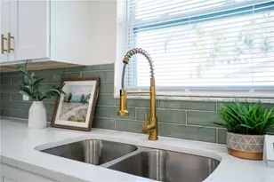 13469 Sol Vista Dr, Largo, FL 33774 - Photo 16