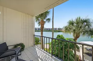 7400 Sun Island Dr S, South Pasadena, FL 33707 - Photo 32