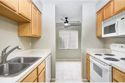 7506 Presley Place #107, Tampa, FL 33617 - Photo 10