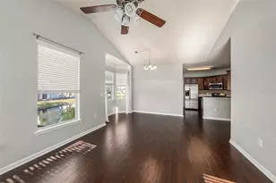 10436 Villa View Cir, Tampa, FL 33647 - Photo 6