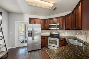 10436 Villa View Cir, Tampa, FL 33647 - Photo 8