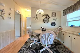 5705 Mandan St, Zephyrhills, FL 33542 - Photo 32