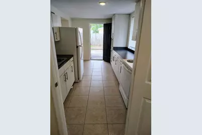 2219 21st Avenue S #dwn, Saint Petersburg, FL 33712 - Photo 4