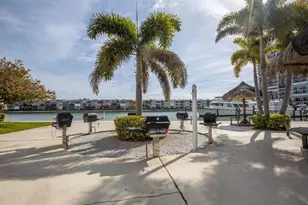 7700 Sun Island Dr S, South Pasadena, FL 33707 - Photo 16