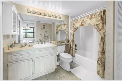 7700 Sun Island Drive S #402, South Pasadena, FL 33707 - Photo 14