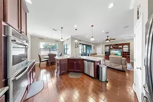 5324 Moon Shell Dr, Apollo Beach, FL 33572 - Photo 2