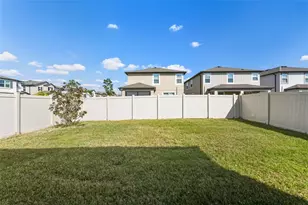 2876 Misty Marble Dr, Zephyrhills, FL 33540 - Photo 22
