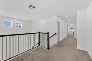 2876 Misty Marble Dr, Zephyrhills, FL 33540 - Photo 10