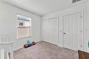 2876 Misty Marble Dr, Zephyrhills, FL 33540 - Photo 16