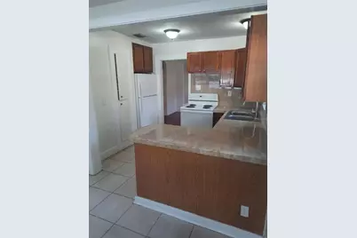 1182 8th Street N, Saint Petersburg, FL 33701 - Photo 8