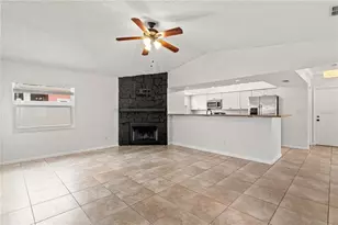 7021 Blossom Ave, Tampa, FL 33614 - Photo 26