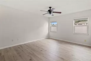 7021 Blossom Ave, Tampa, FL 33614 - Photo 12