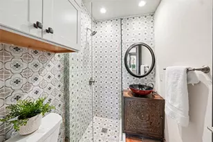 2227 29th St S, Saint Petersburg, FL 33712 - Photo 14