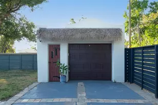 2227 29th St S, Saint Petersburg, FL 33712 - Photo 36
