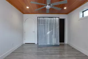 2227 29th St S, Saint Petersburg, FL 33712 - Photo 20