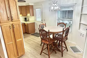 2000 E Bay Dr, Largo, FL 33771 - Photo 2