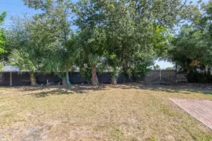 11705 108th St, Largo, FL 33778 - Photo 24