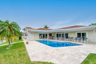 206 Poinciana Ln, Largo, FL 33770 - Photo 40
