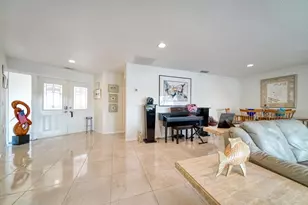 206 Poinciana Ln, Largo, FL 33770 - Photo 8