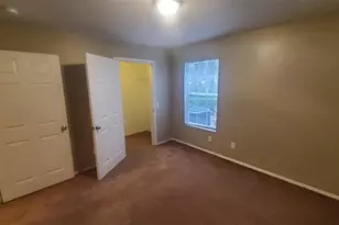 36232 Misty Oaks Dr, Zephyrhills, FL 33541 - Photo 22