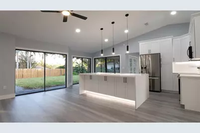 1007 NW 82nd Street, Bradenton, FL 34209 - Photo 4