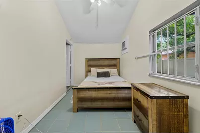 1304 E 32nd Avenue, Tampa, FL 33603 - Photo 38