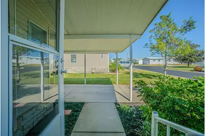 37416 Neukom Avenue, Zephyrhills, FL 33541 - Photo 22