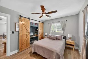 513 Dolphin Ave SE, Saint Petersburg, FL 33705 - Photo 16