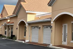 225 David Walker Dr, Tavares, FL 32778 - Photo 2