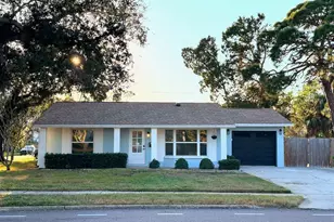 4700 Chancellor St NE, Saint Petersburg, FL 33703 - Photo 2