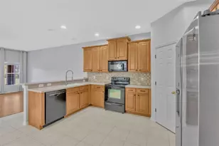 10414 Tulip Field Way, Riverview, FL 33578 - Photo 4