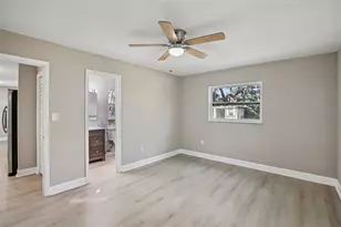 204 E Shell Point Rd, Ruskin, FL 33570 - Photo 20