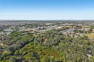 204 E Shell Point Rd, Ruskin, FL 33570 - Photo 34