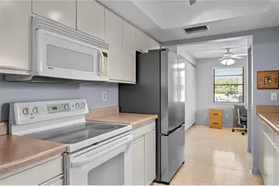 1601 43rd Street N #220, Saint Petersburg, FL 33713 - Photo 14