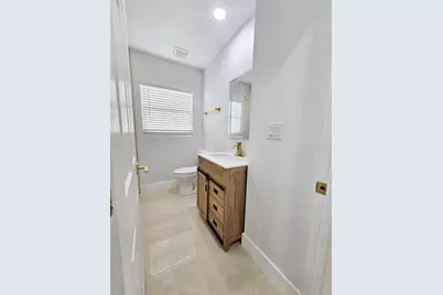 6405 N Hale Avenue, Tampa, FL 33614 - Photo 16