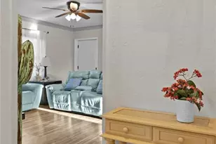 2444 35th St N, Saint Petersburg, FL 33713 - Photo 14