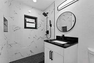 4712 E Serena Dr, Tampa, FL 33617 - Photo 76