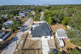 4712 E Serena Dr, Tampa, FL 33617 - Photo 94