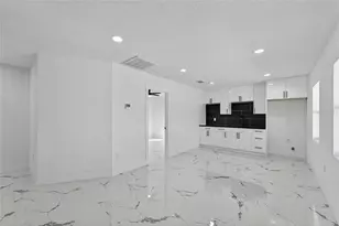 4712 E Serena Dr, Tampa, FL 33617 - Photo 36