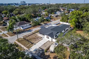 4712 E Serena Dr, Tampa, FL 33617 - Photo 96